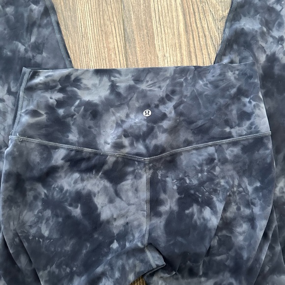 lululemon  28” Tie-Dye High-Rise Leggings Align Pant Diamond Pitch Graphite - Picture 12 of 14